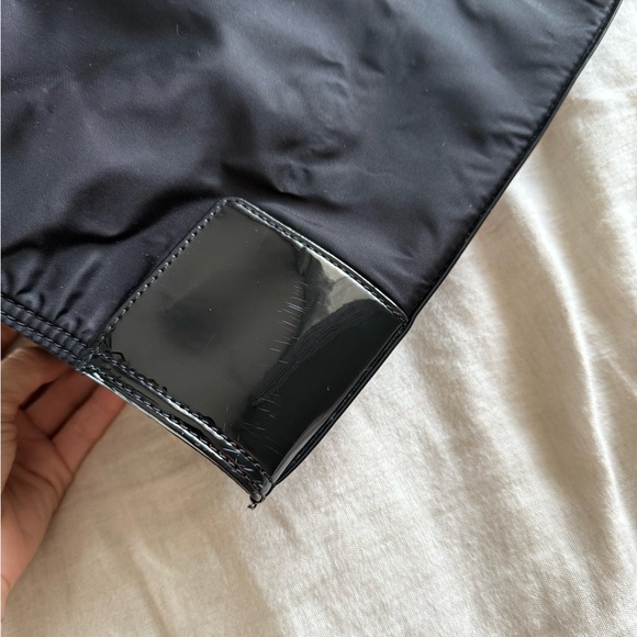 Tory Burch Small Ella Tote Bag in Black - Picture 13 of 16